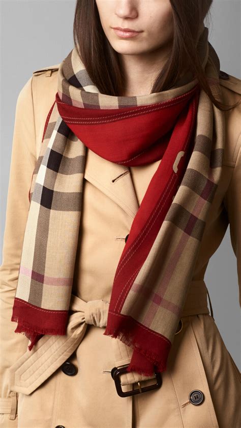 shopping queen schal burberry|burberry scarf 2024.